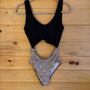 SHEIN Black and White One Piece Swimsuit